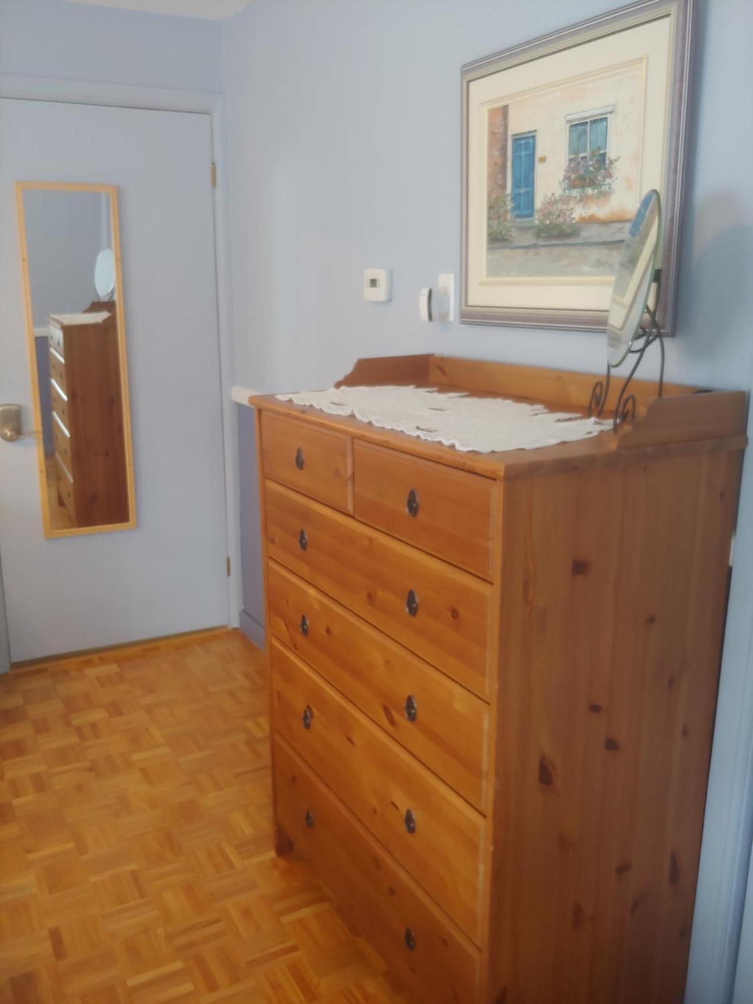 3 Bedrooms 3 Beds Near Metro -2 Parking Free มอนทรีอัล ภายนอก รูปภาพ